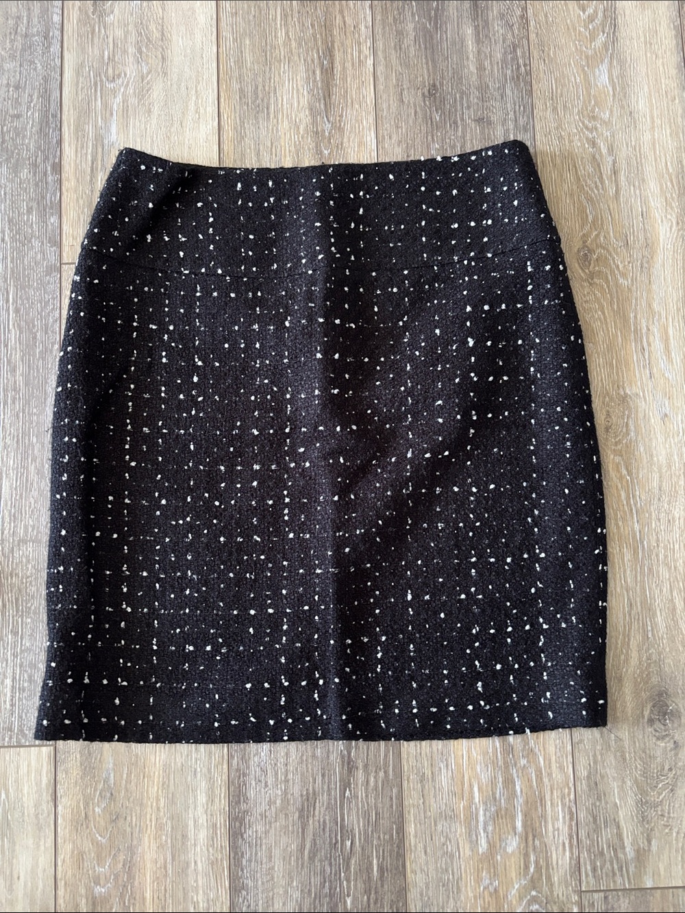 Tahari Black Tweed Pencil Skirt with White Speckle